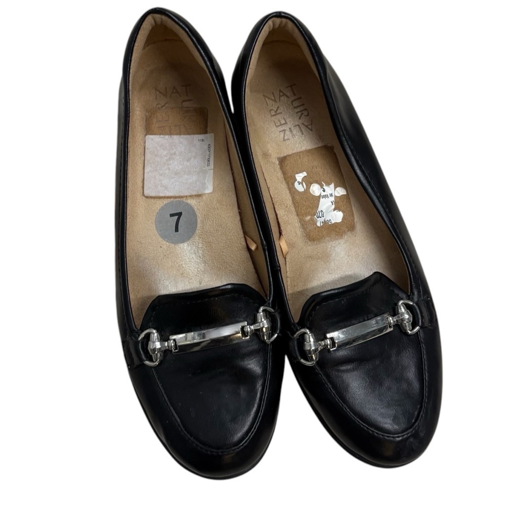 Naturalizer Black Loafers vegan leather with Silver Accent sz 7